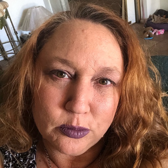 Meet your Posher, Princess - Picture 2 of 7